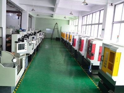 鼎拓數控-車間一角